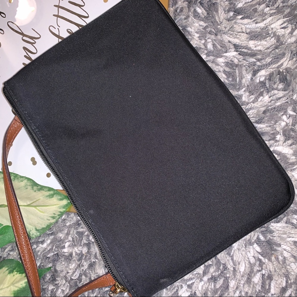 Lauren Ralph Lauren Carter Nylon Crossbody - Picture 5 of 8